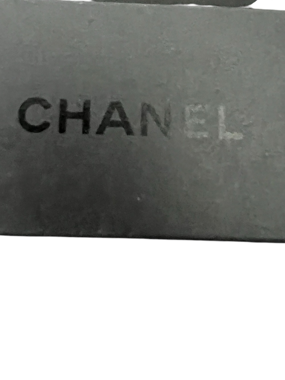CHANEL Box - Picture 2 of 8